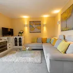 Dijan Appartamento Makarska